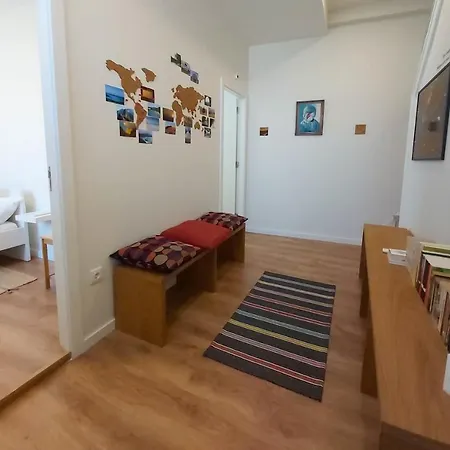Douro Backpackers אכסניה *