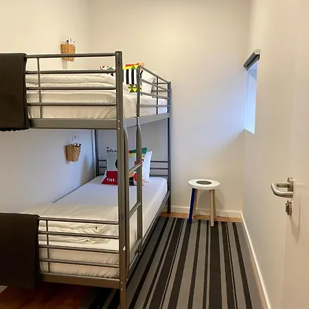 Douro Backpackers אכסניה