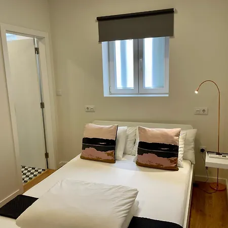 Хостел Douro Backpackers *