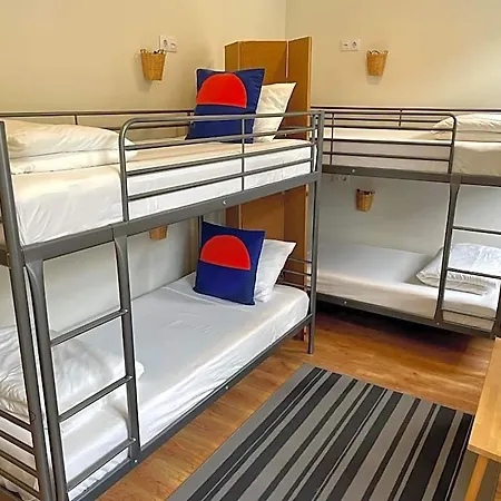 Douro Backpackers Hostel *